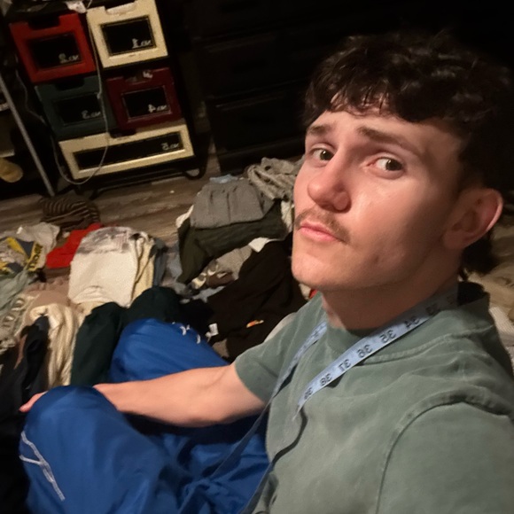 Meet your Posher, Zach - Picture 5 of 5